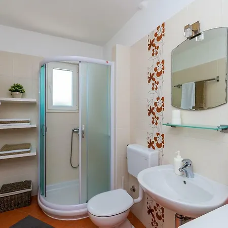 - Lovely With Private Pool *