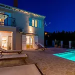 - Lovely With Private Pool * Доли