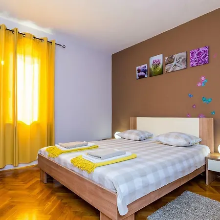 - Lovely With Private Pool *