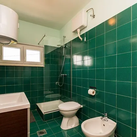 - Lovely With Private Pool Vila